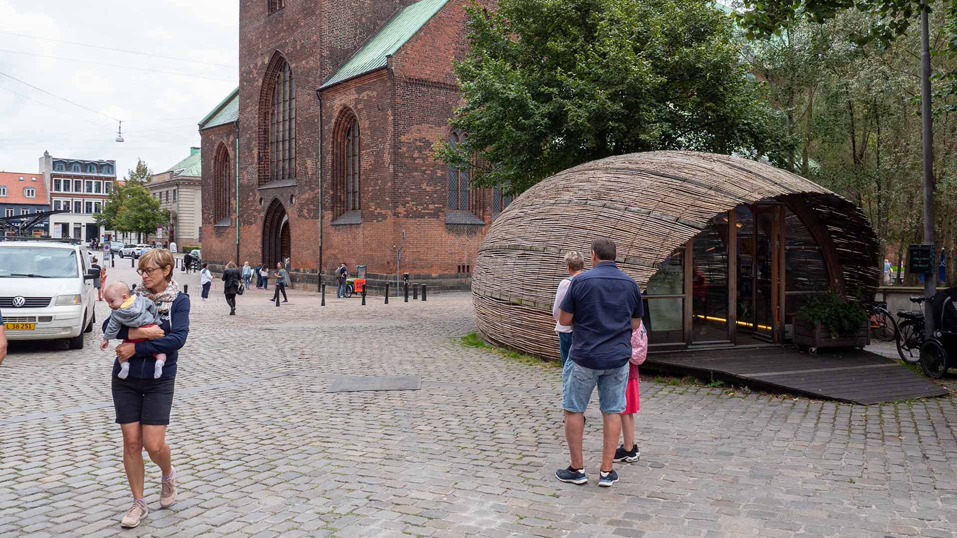Pilefletshytten ligger på Sankt Clemens Torv